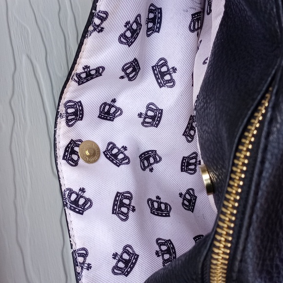 Juicy Couture Leather Cross body with adjustable strap - Picture 4 of 10